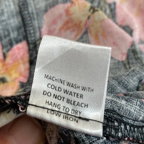 Voge Boutique Floral Cropped Leg Puff Sleeve Jumpsuit - Picture 8 of 8